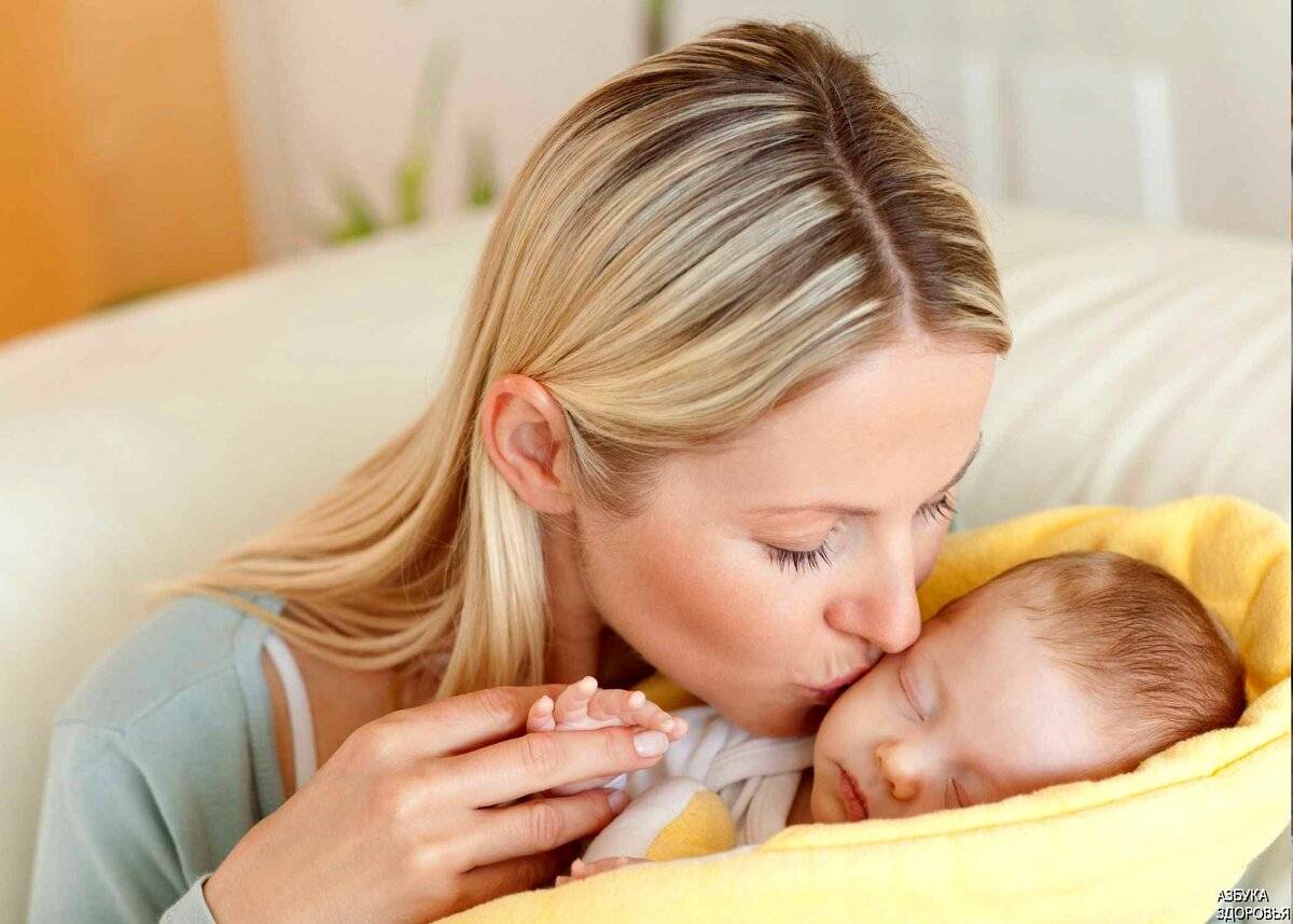 Уход за новорожденным в первый месяц жизни | уроки для мам