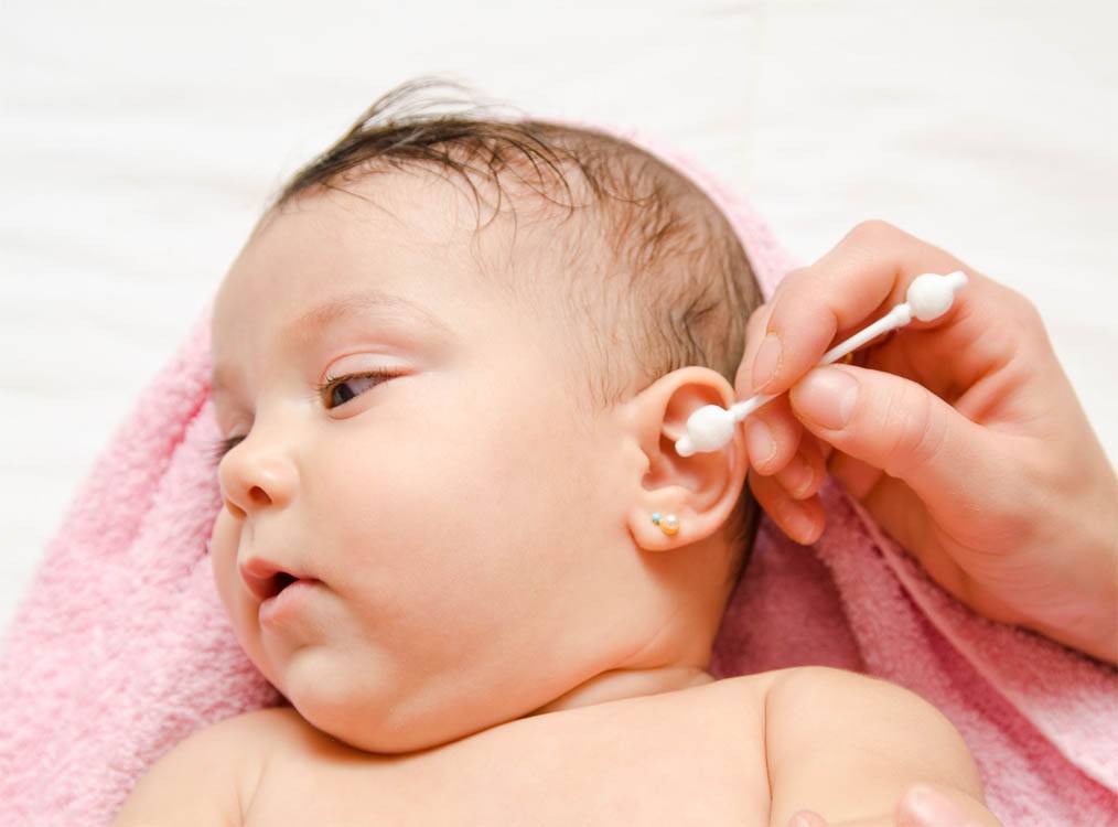 Ребенок теребит уши – неврология или вредная привычка? - mums.ru