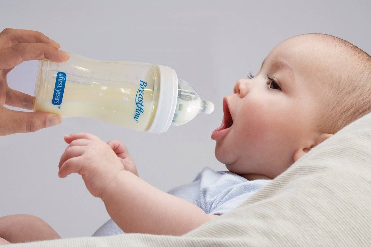 Докармливать новорожденного смесью: какой лучше это делать, как определить, стоит ли вводить ив вместе с грудным молоком и подходит ли продукт ребенку?