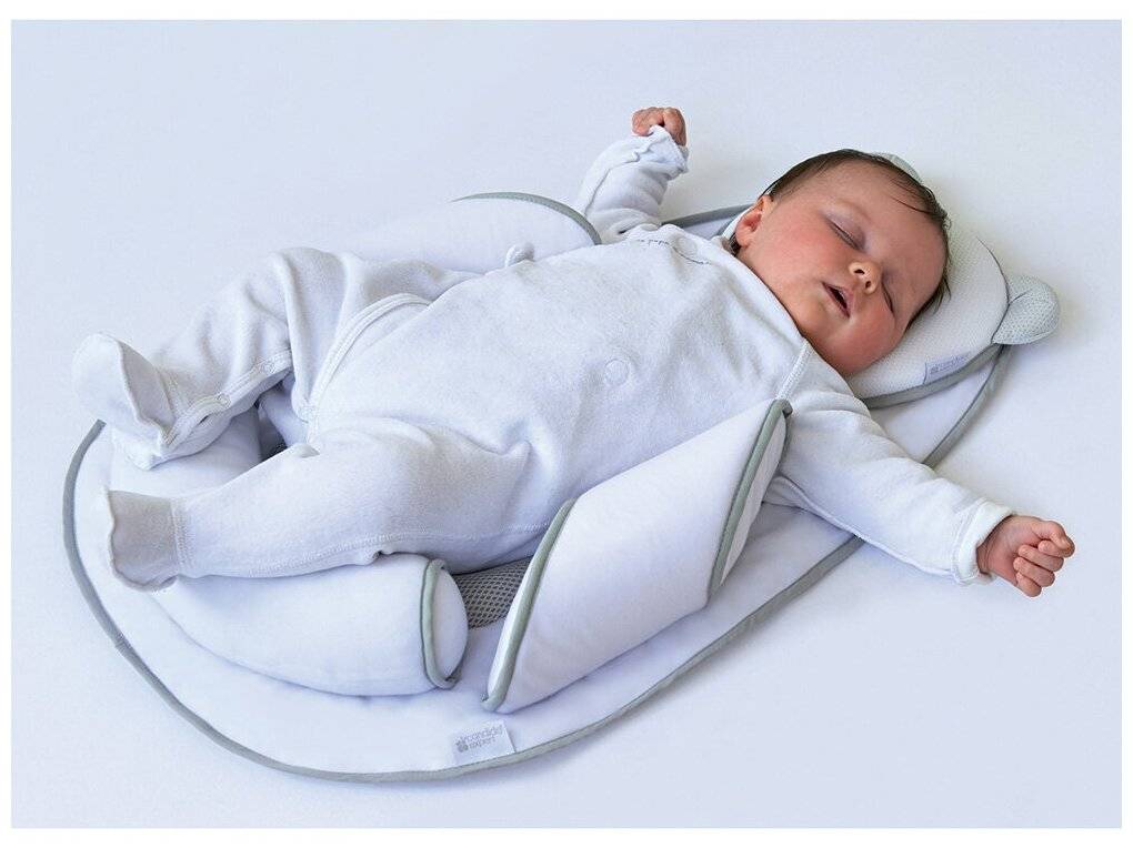 Нужна ли ортопедическая подушка для новорождённых