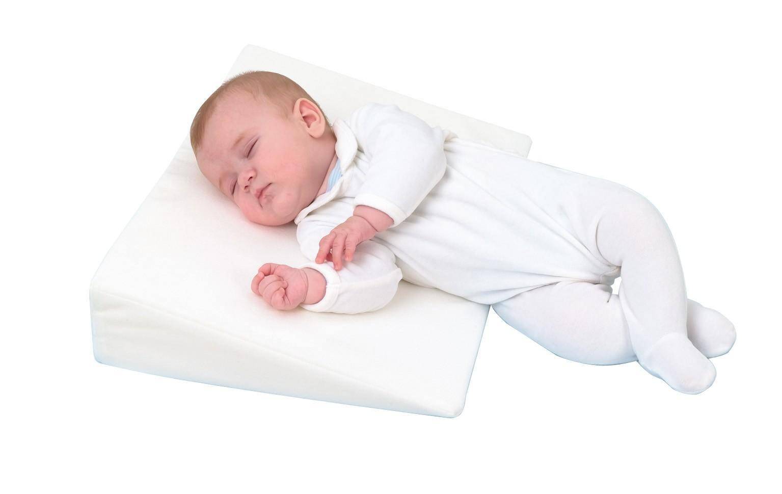 Со скольки спать на подушке ребенку
