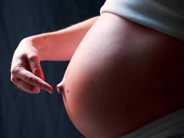 Почему впадает пупок при беременности. чем вызваны изменения пупка при беременности и опасны ли они