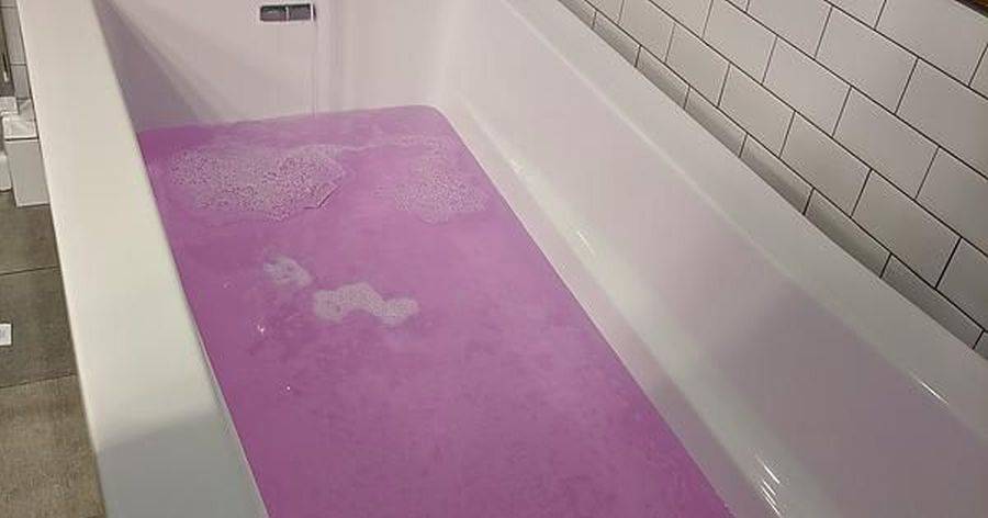 В какой воде нужно купать новорожденного малыша?