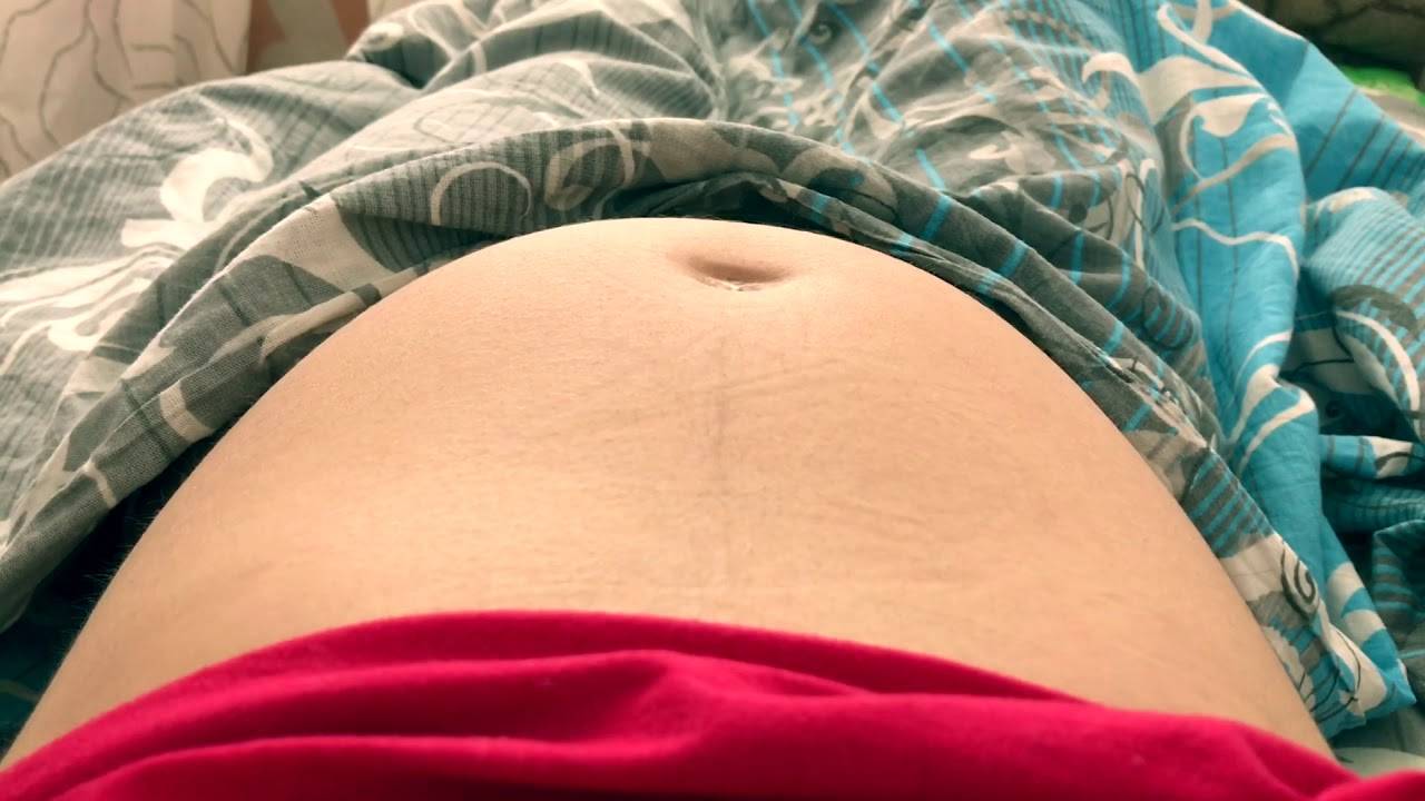 Слабые шевеления в животе: что они могут значить во время беременности